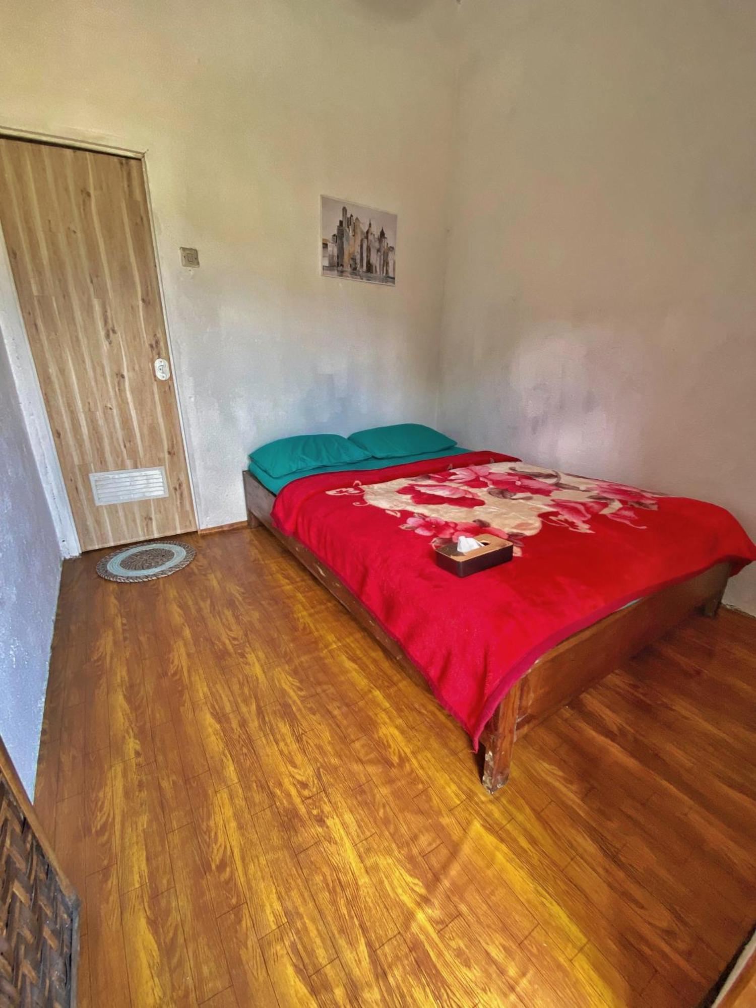 טטבאטו Alfarizi Homestay מראה חיצוני תמונה