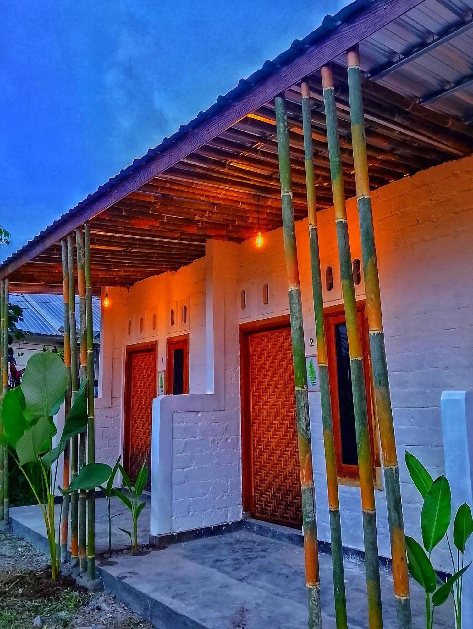 טטבאטו Alfarizi Homestay מראה חיצוני תמונה