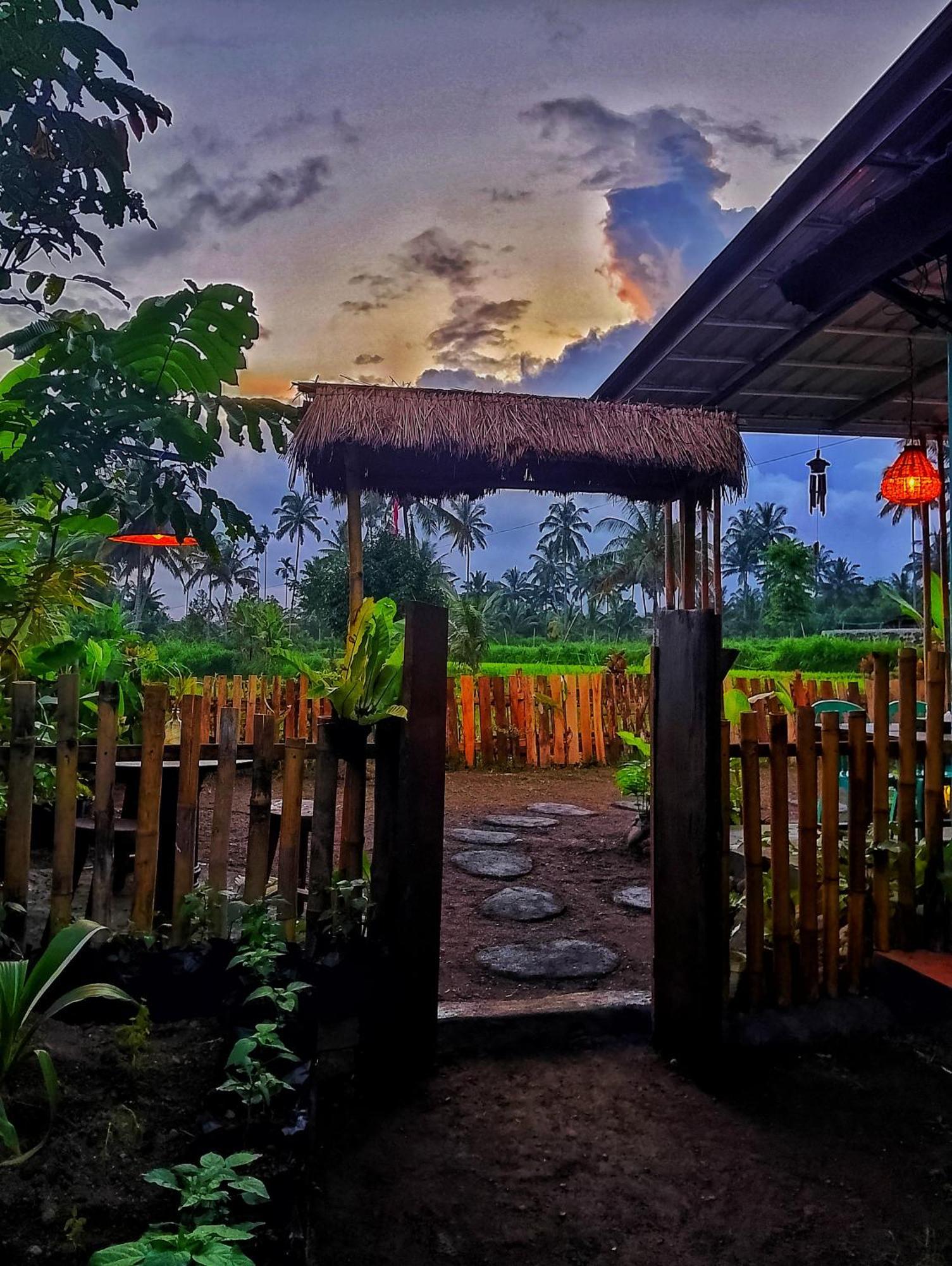 טטבאטו Alfarizi Homestay מראה חיצוני תמונה
